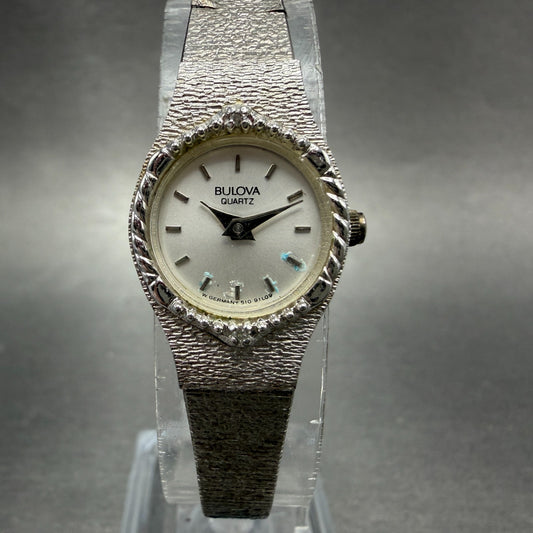 Bulova Watch Women 17mm Silver Dial Silver Tone Round 91L09 New Battery Vintage0