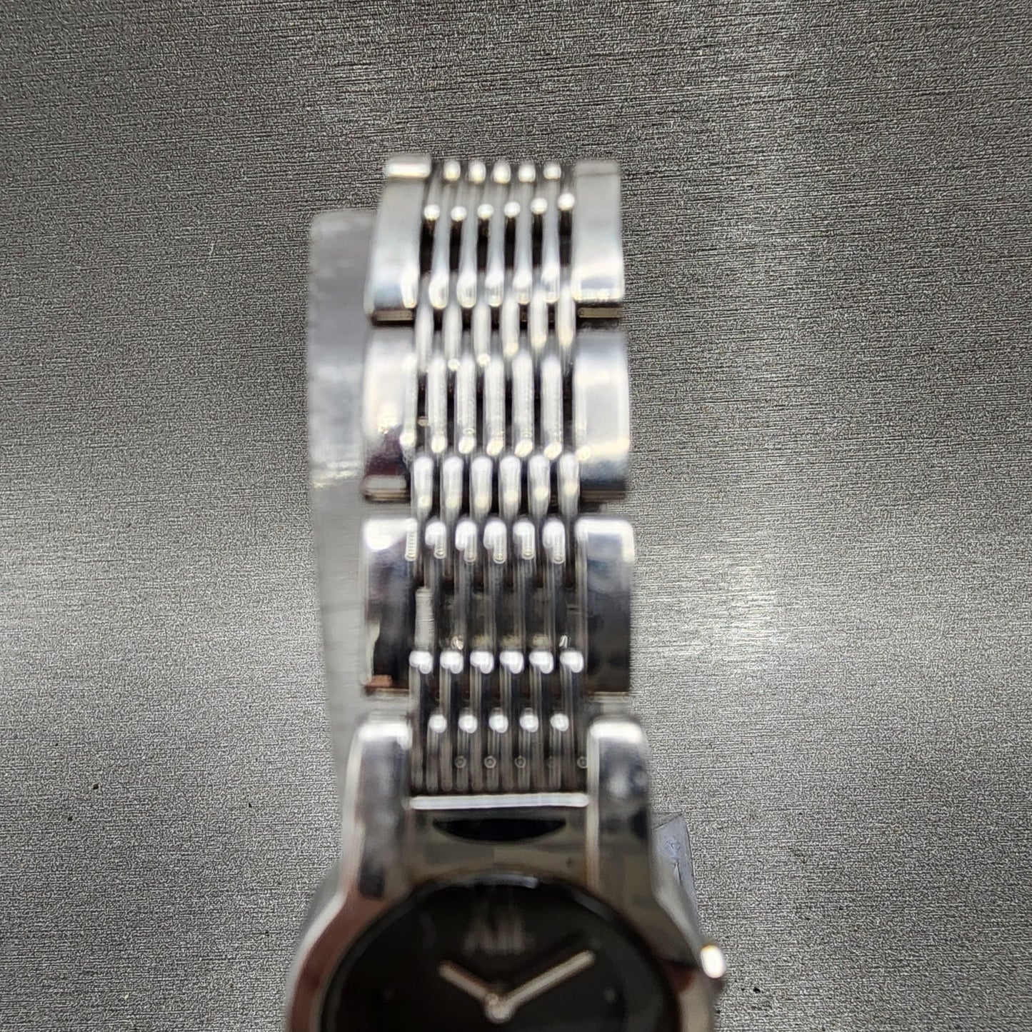 Seiko Watch Women 20mm Black Dial Silver Tone Round 1n000hm0 New Battery4