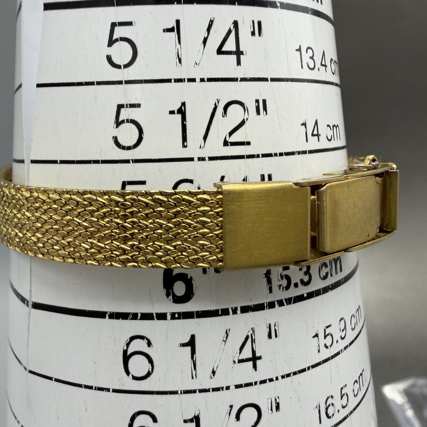 Seiko Watch Women 17mm Gold Dial Gold Tone Diamond Accent Oval 2Y00 New Battery10