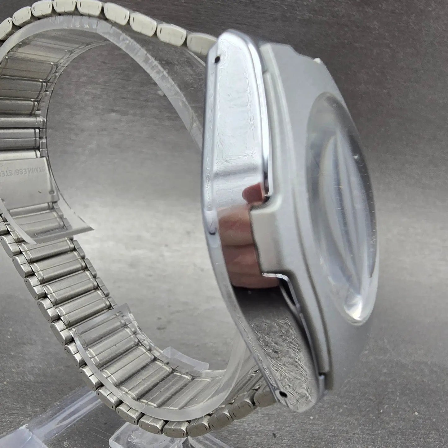 Citizen Q&Q Solar Watch Men 40mm Blue Dial Silver Tone Hexagon Runs Bracelet3