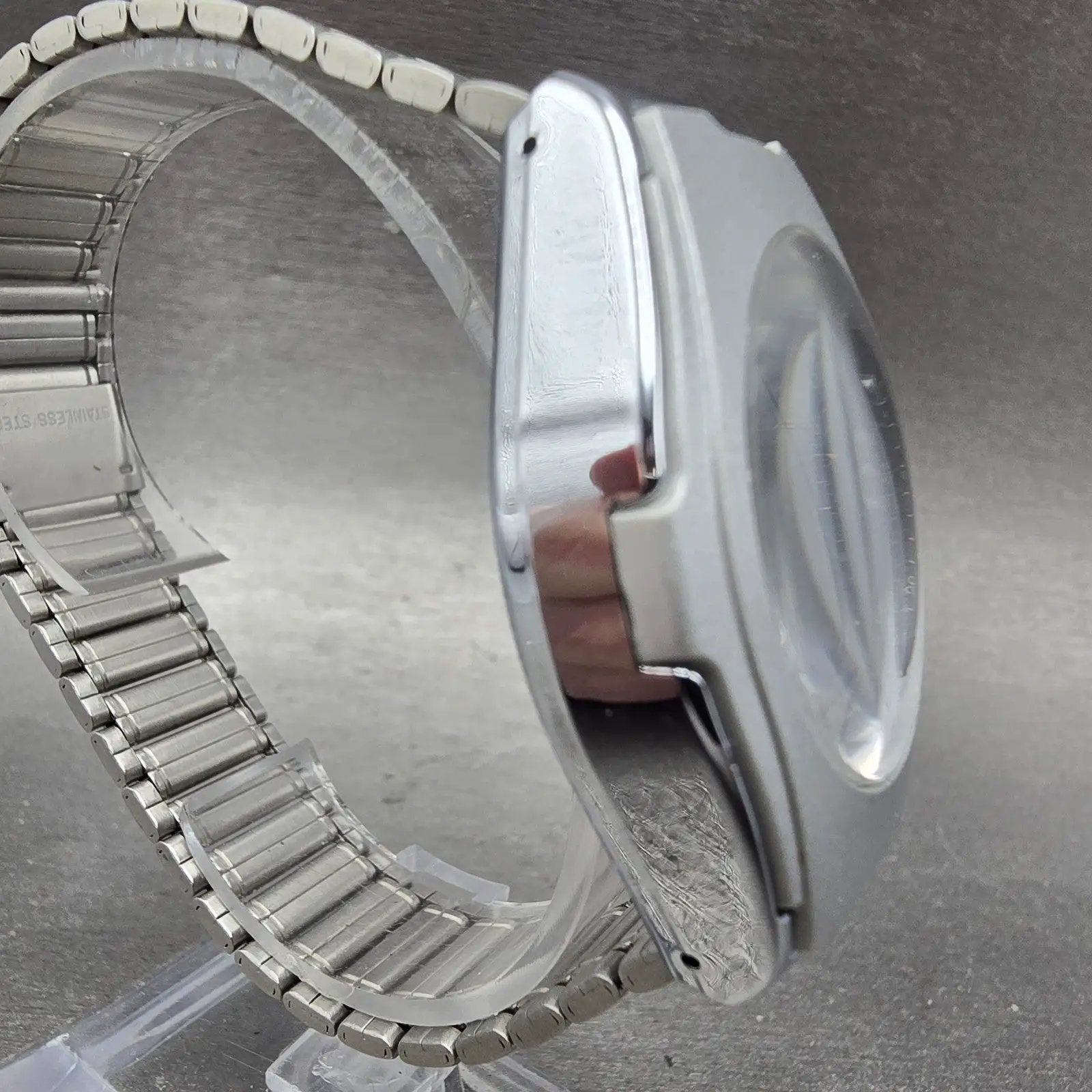 Citizen Q&Q Solar Watch Men 40mm Blue Dial Silver Tone Hexagon Runs Bracelet3