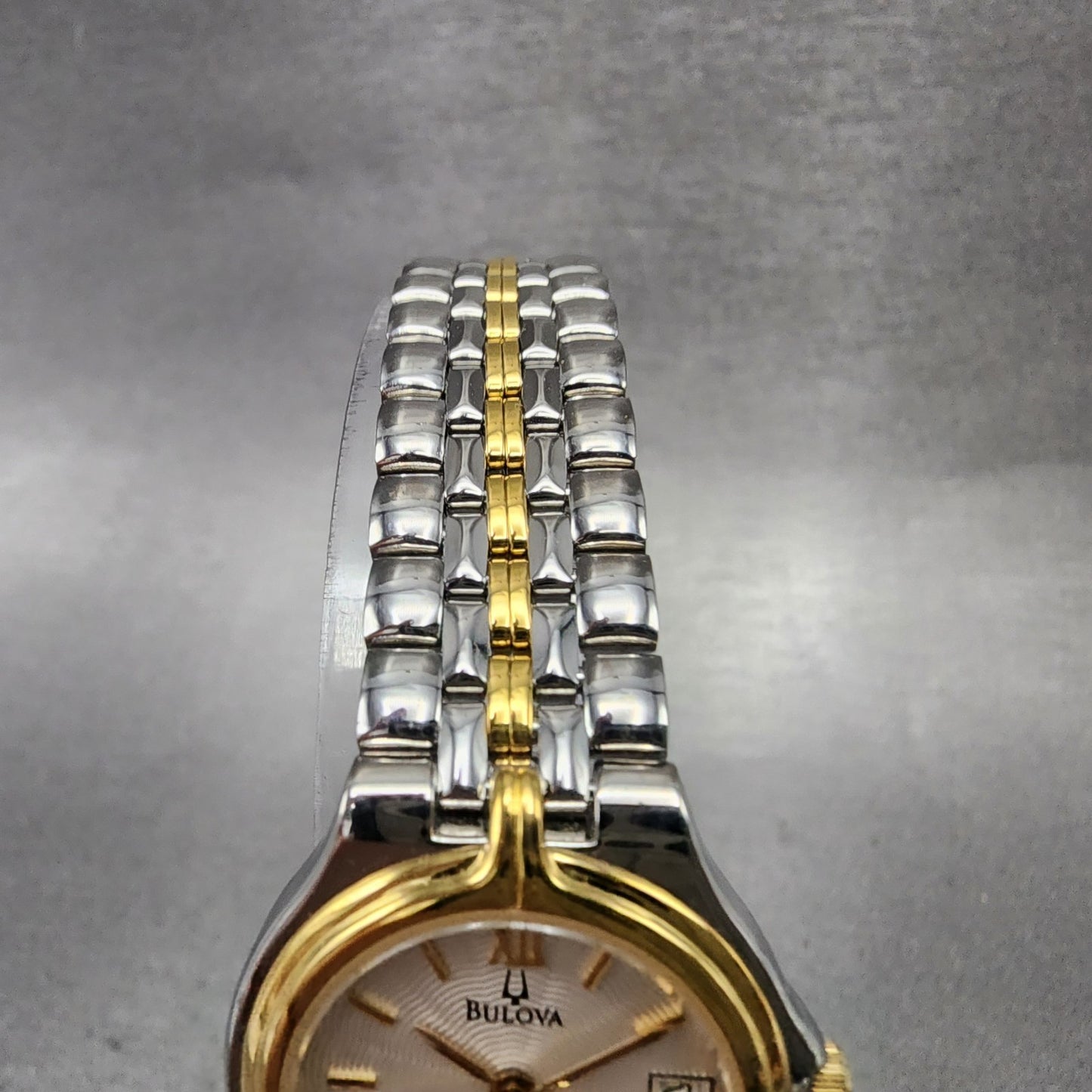 Bulova Watch Women 24mm White Dial two Tone Date Round 98M02 New Battery4
