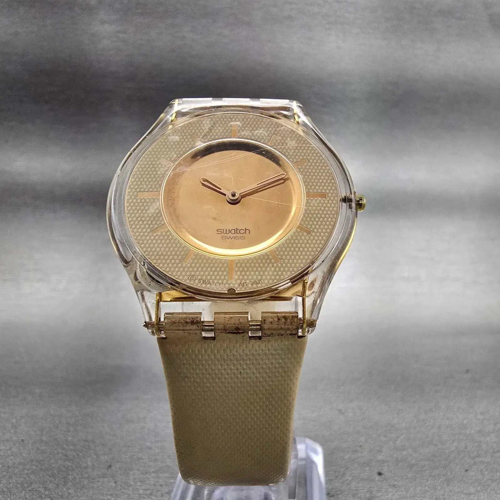 Swatch Skin THINE Watch Women Gold Dial Clear Case Round SFK155 New Battery5