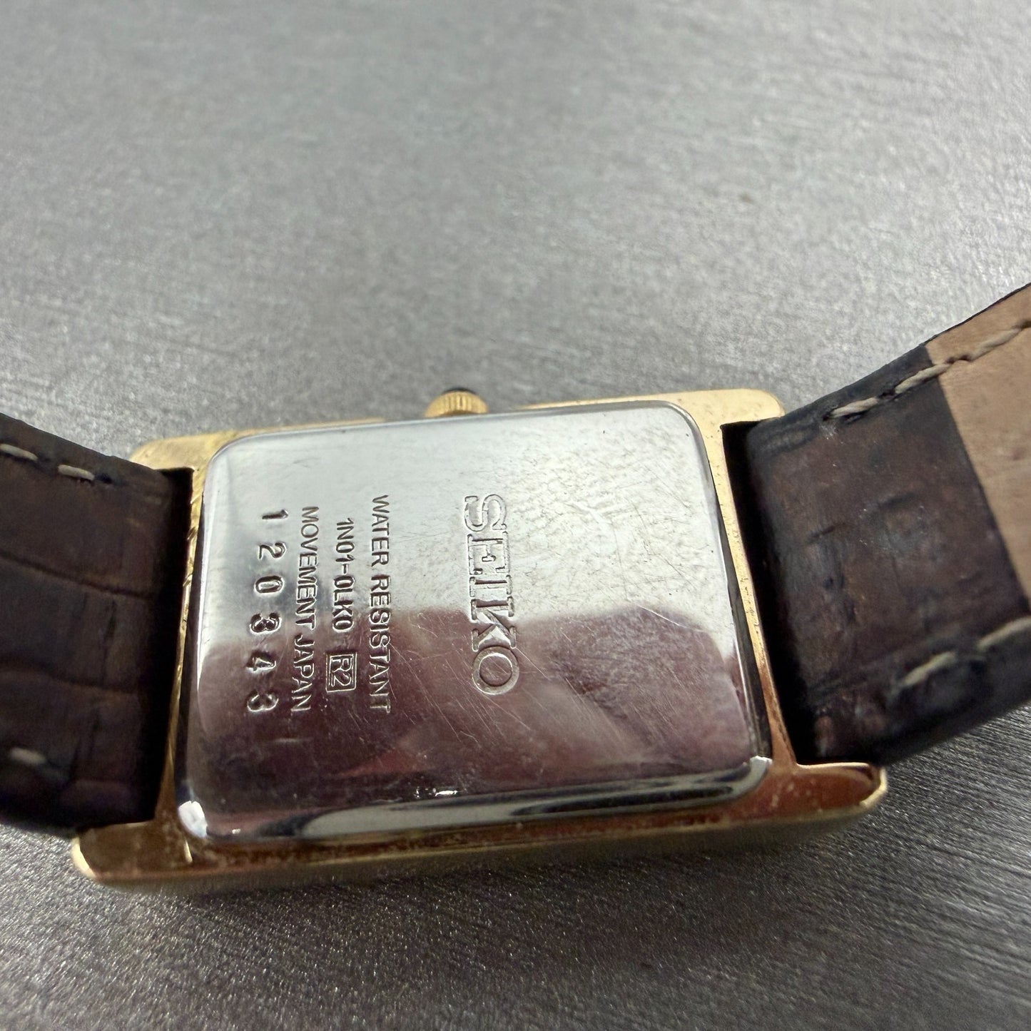 Seiko Tank Watch Women 18mm White Dial Gold Tone Rectangle 1N01-0LK0 New Battery9