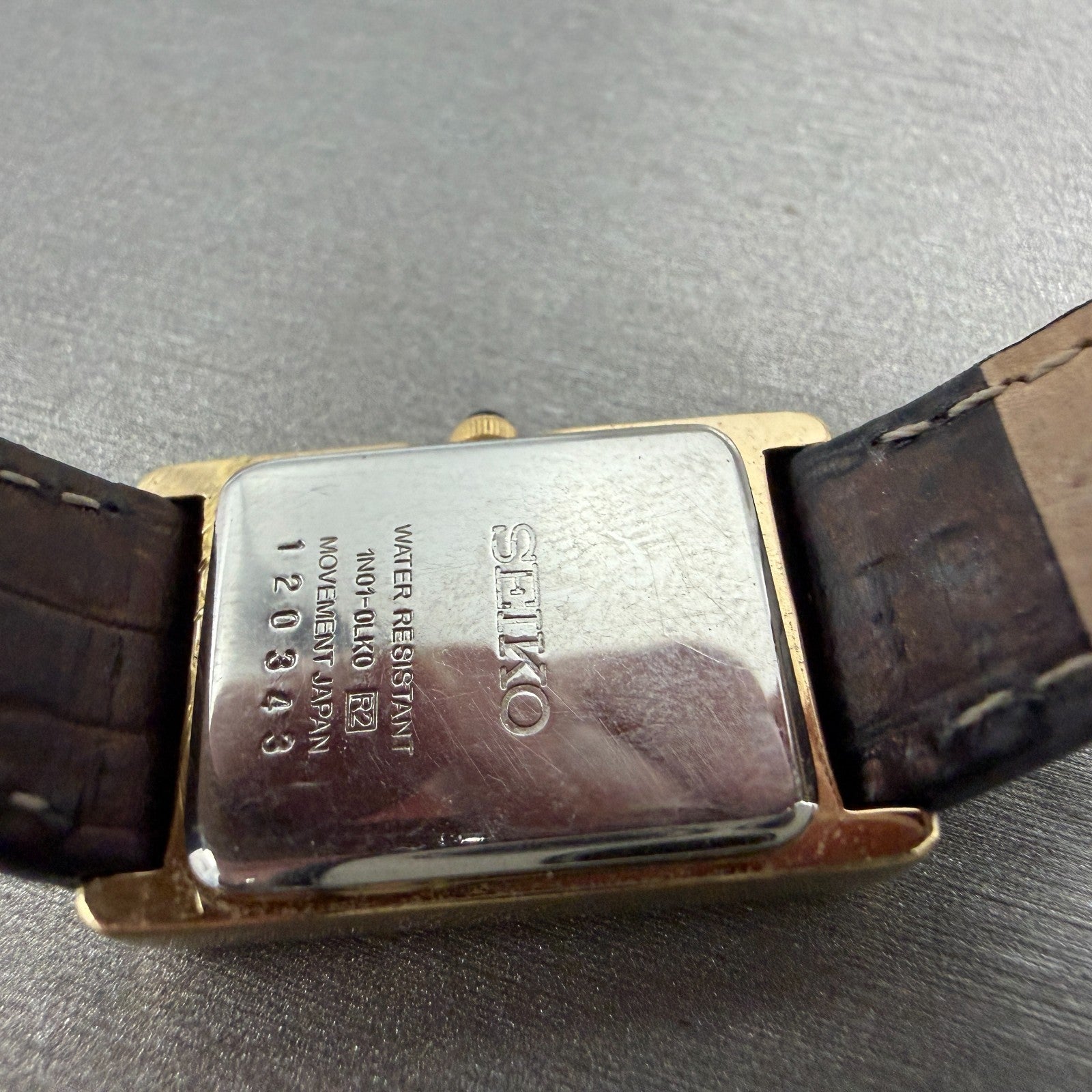 Seiko Tank Watch Women 18mm White Dial Gold Tone Rectangle 1N01-0LK0 New Battery9