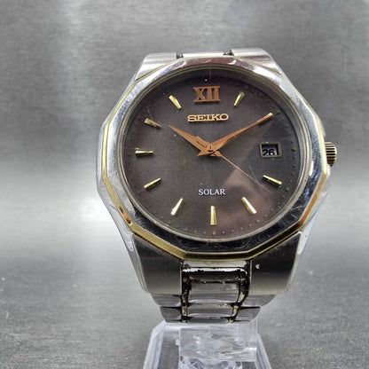 Seiko Solar Watch Men 40mm Gray Dial Two Tone Date Round V157-0AK0 Runs5