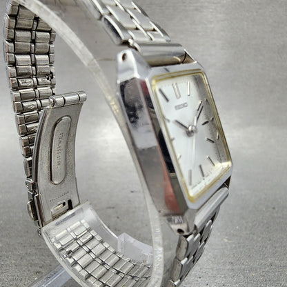 Seiko Tank Watch Women 19mm Silver Dial Silver Tone 4n215090 New Battery3