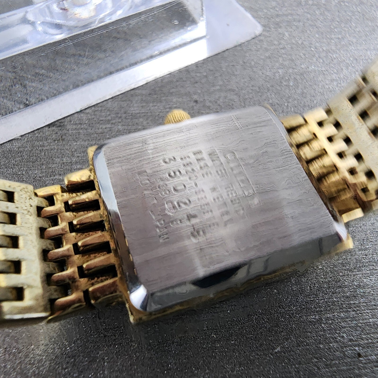 Citizen Tank Watch Women 17mm Champagne Dial Gold Tone Rectangle New Battery9