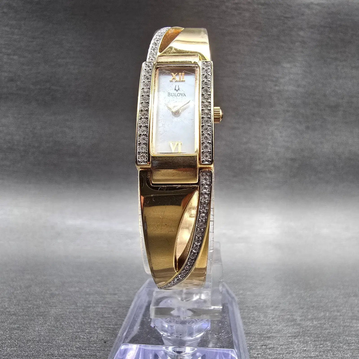 Bulova Watch Women 14mm MOP Dial Gold Tone Crystals Rectangle 98V28 New Battery5