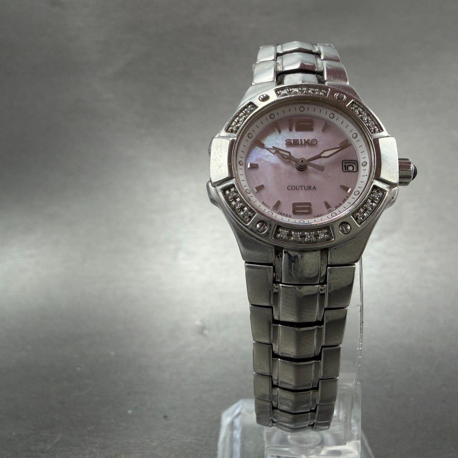 Seiko Coutura Watch Women 27mm MOP Dial Silver Tone Date Round 7n82-0CG0 New Bat5