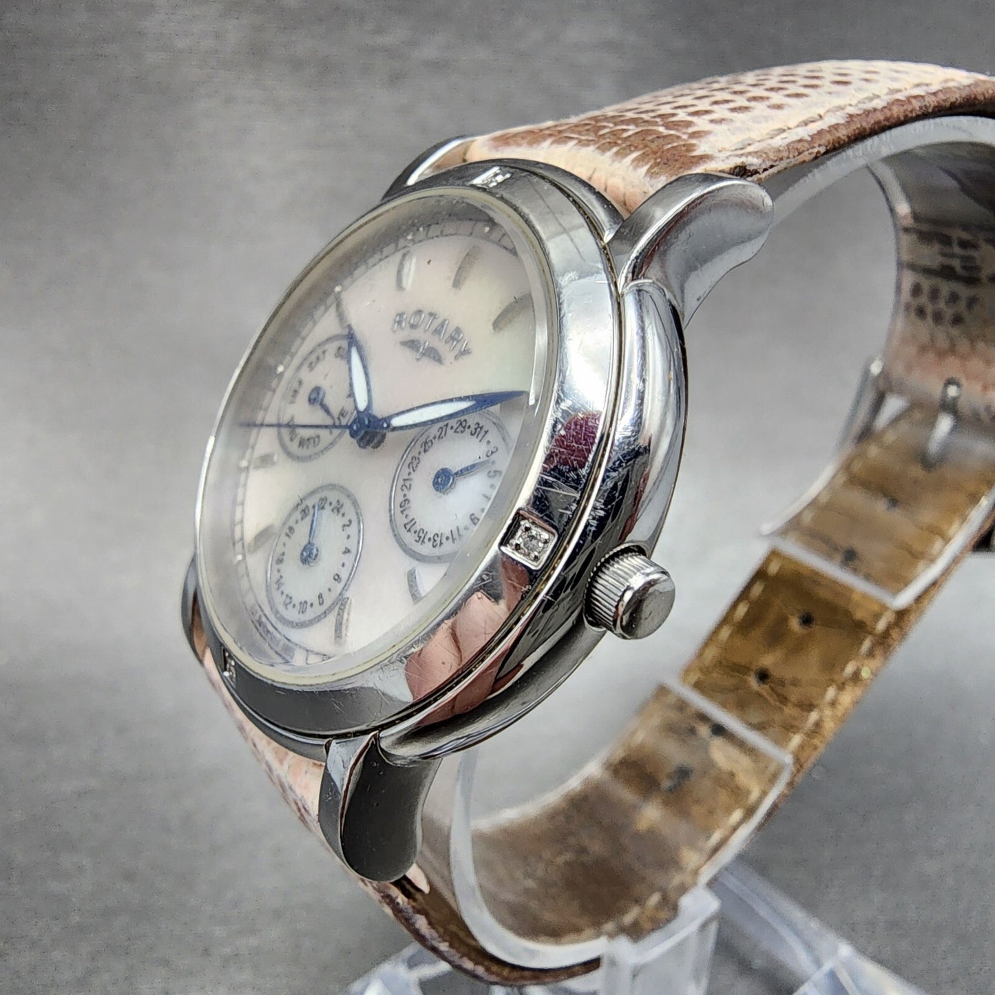 Rotary Rocks Watch Women 35mm MOP Dial Steel Daydate Round Diamond New Battery2