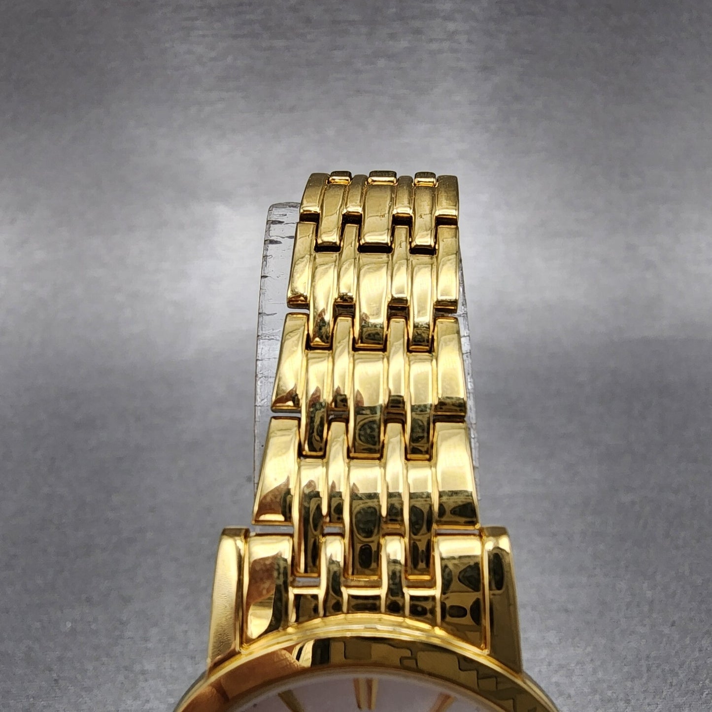 Bulova Watch Women 27mm Silver Dial Gold Tone Round 97L116 New Battery4