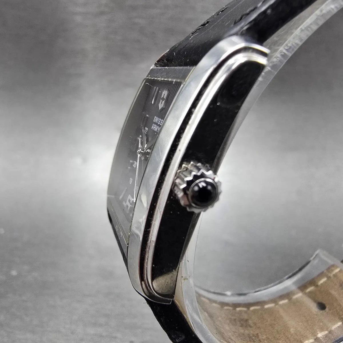 Victorinox Swiss Army Vivante Tank Watch Women 21mm Gray Dial Steel New BatteryL2
