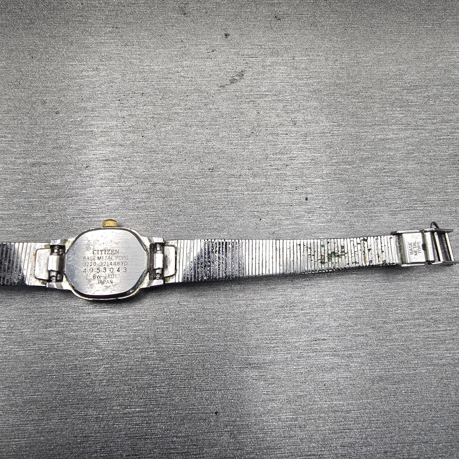Citizen Watch Women 17mm Gray Dial Two Tone Rectangle 3220-321448 New Battery12