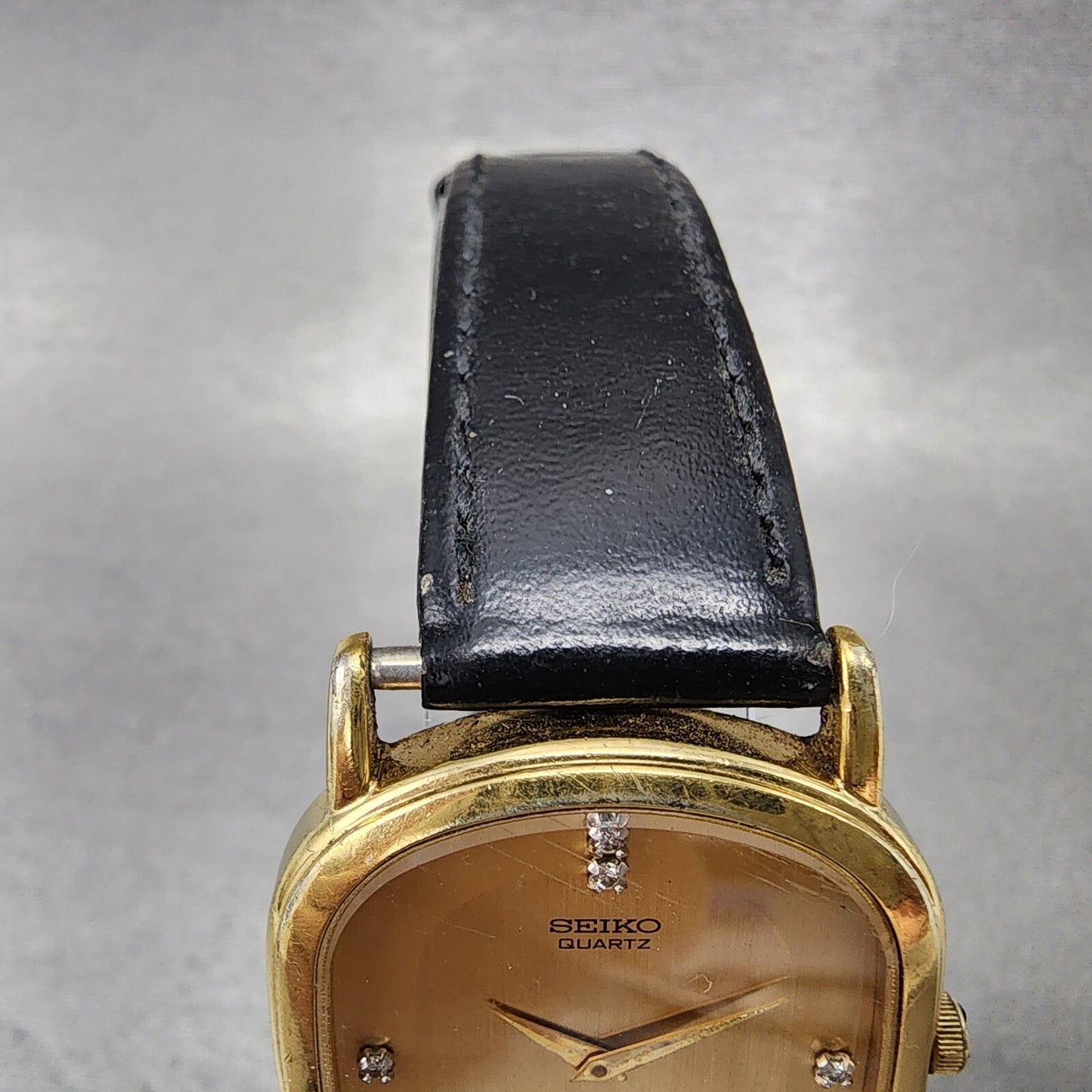 Seiko Watch Men 29mm Gold Dial Gold Tone Oval 2620-5599 New Battery Vintage