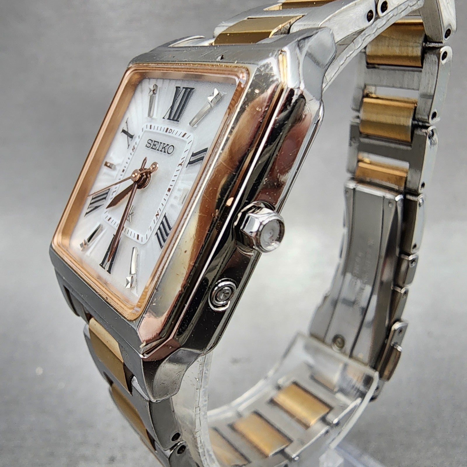 Seiko Lukia Tank Watch Women 26mm White Dial Two Tone Date Atomic Solar Runs2