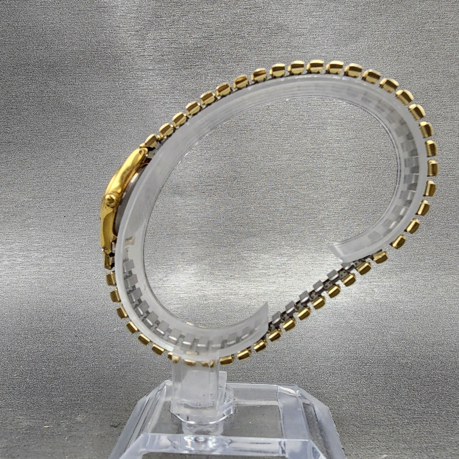 Seiko Watch Women 20mm Gold Dial Gold Tone Round 1N010E19 New Battery6
