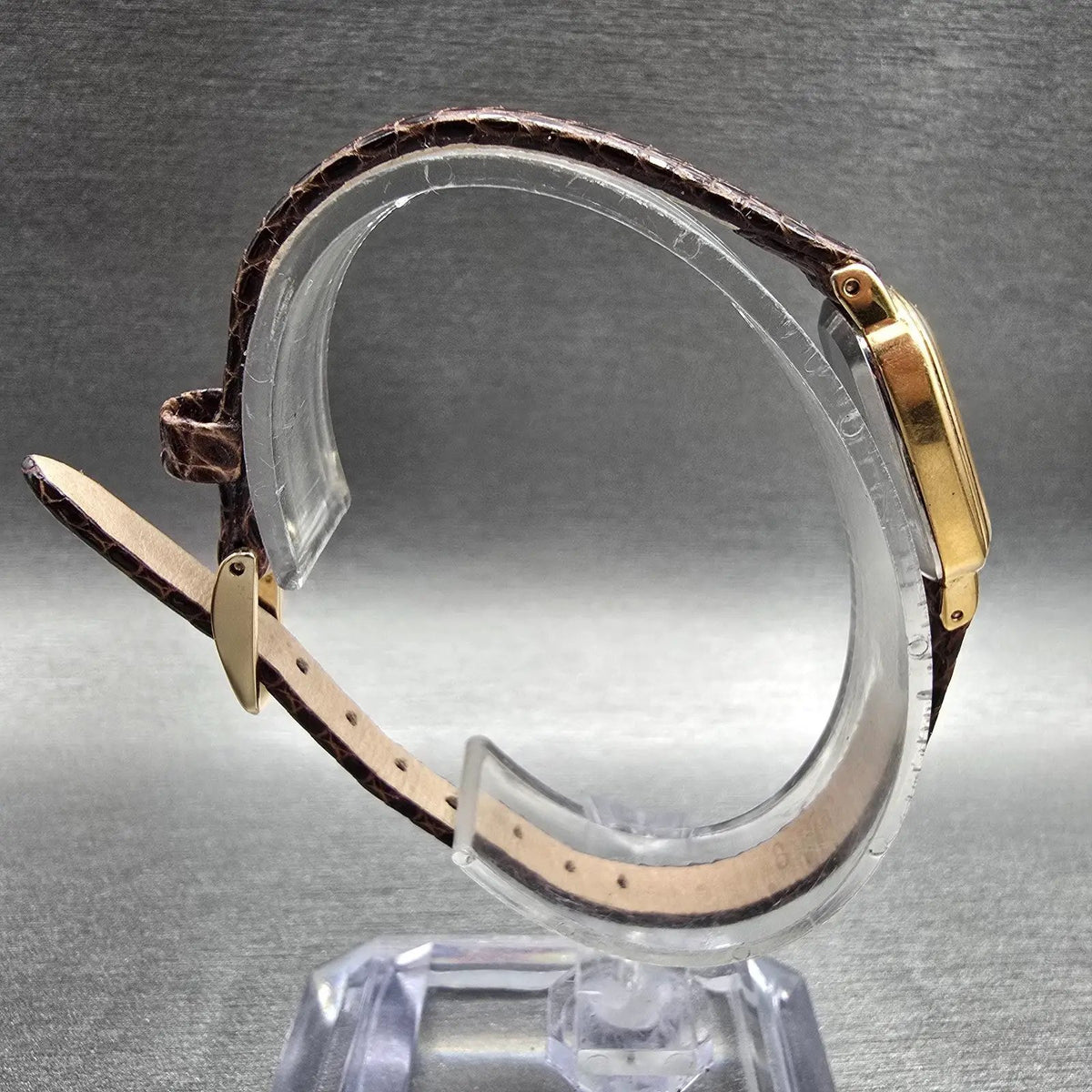 Seiko Watch Women 15mm Champagne Dial Gold Tone Rectangle 1320-5539 New Battery8