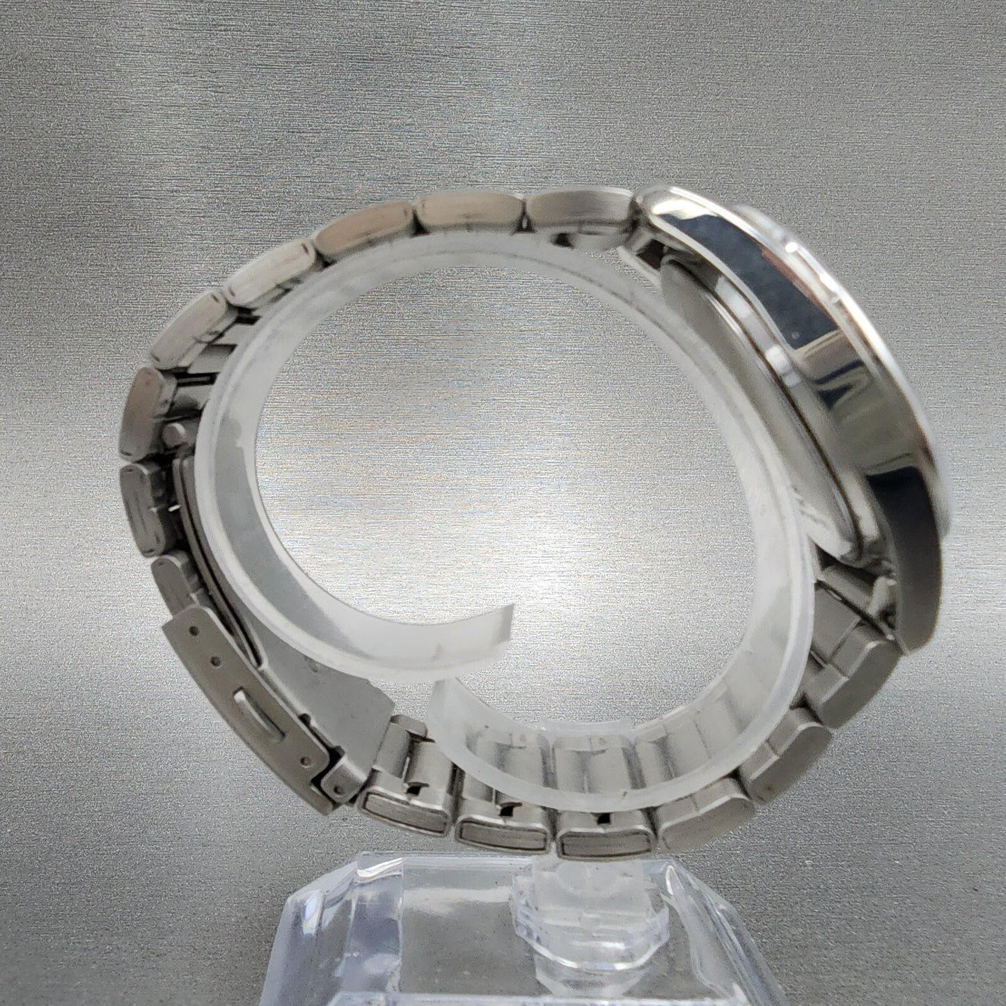 Reguno Watch Men 37mm Black Dial Silver Tone Date Solar H415T017274 Works10