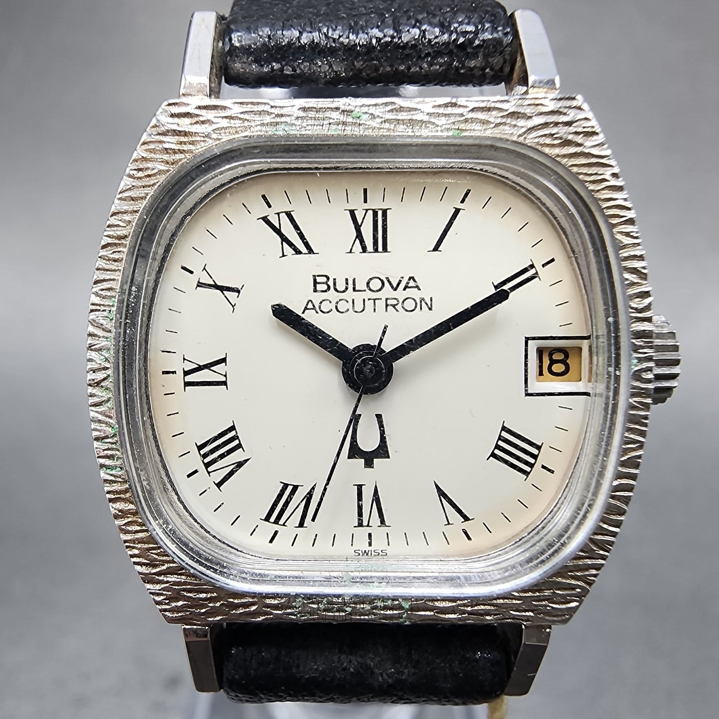 Bulova Accutron Watch Women 23mm White Dial Silver Tone Date N6 NOS PARTS4