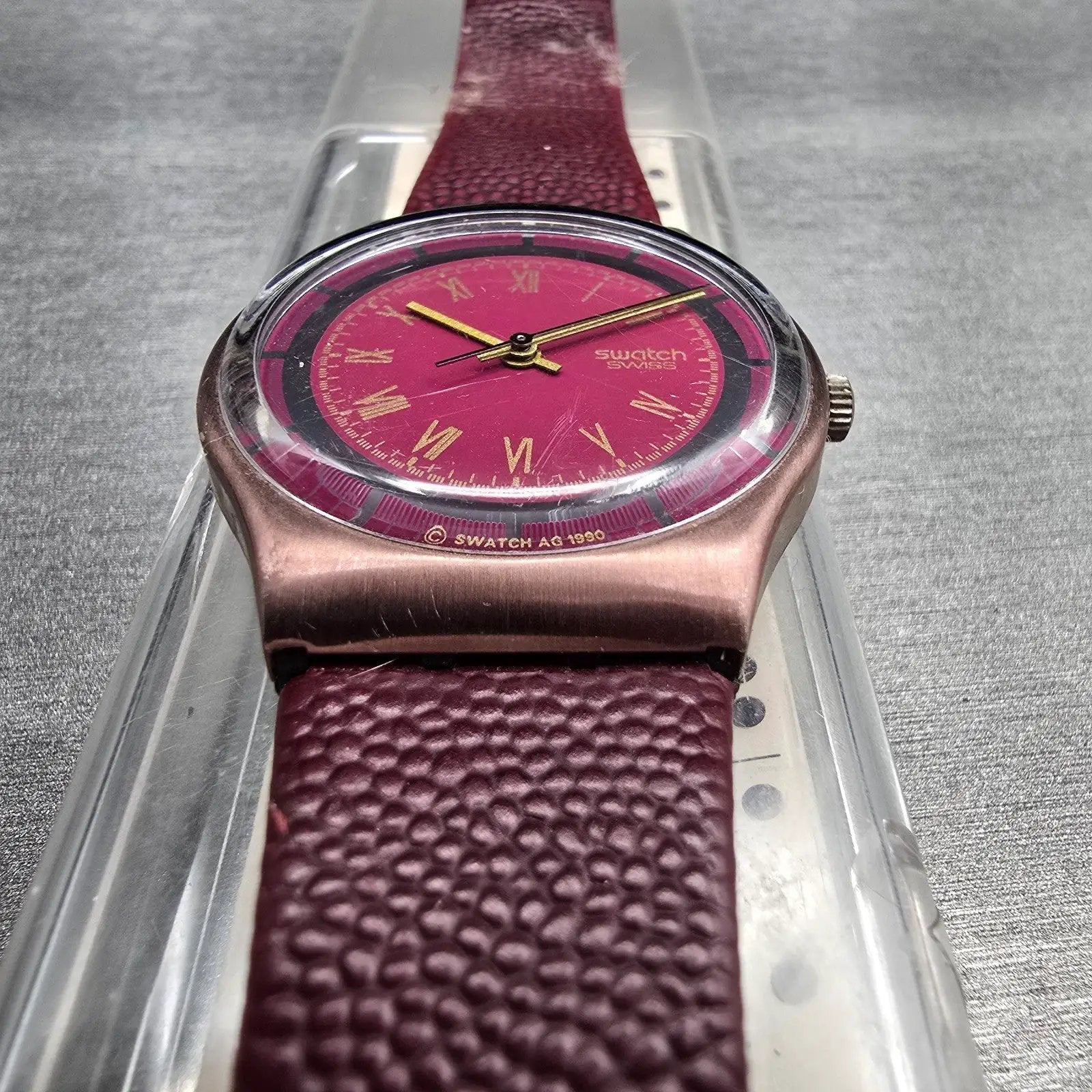 Swatch Bookey's Bet Watch Men 34mm Red Dial Red Tone Round GX118 New Battery VTG4