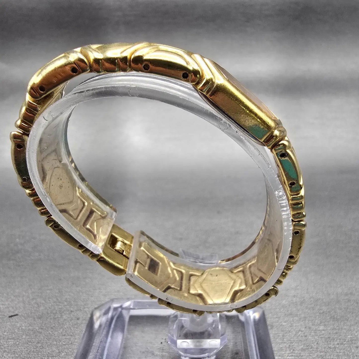 Seiko Watch Women 15mm Champagne Dial Gold Tone Rectangle 4N00-5939 New Battery8