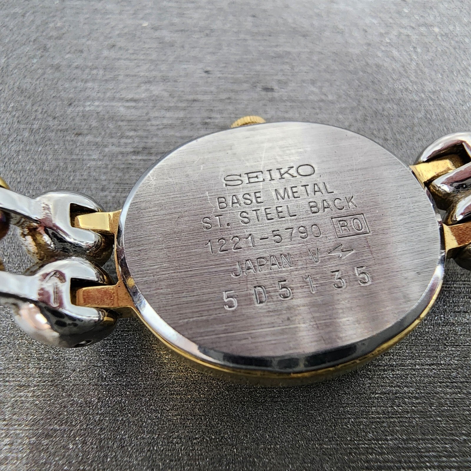 Seiko Watch Women 18mm White Dial Two Tone Oval 12215790 New Battery9