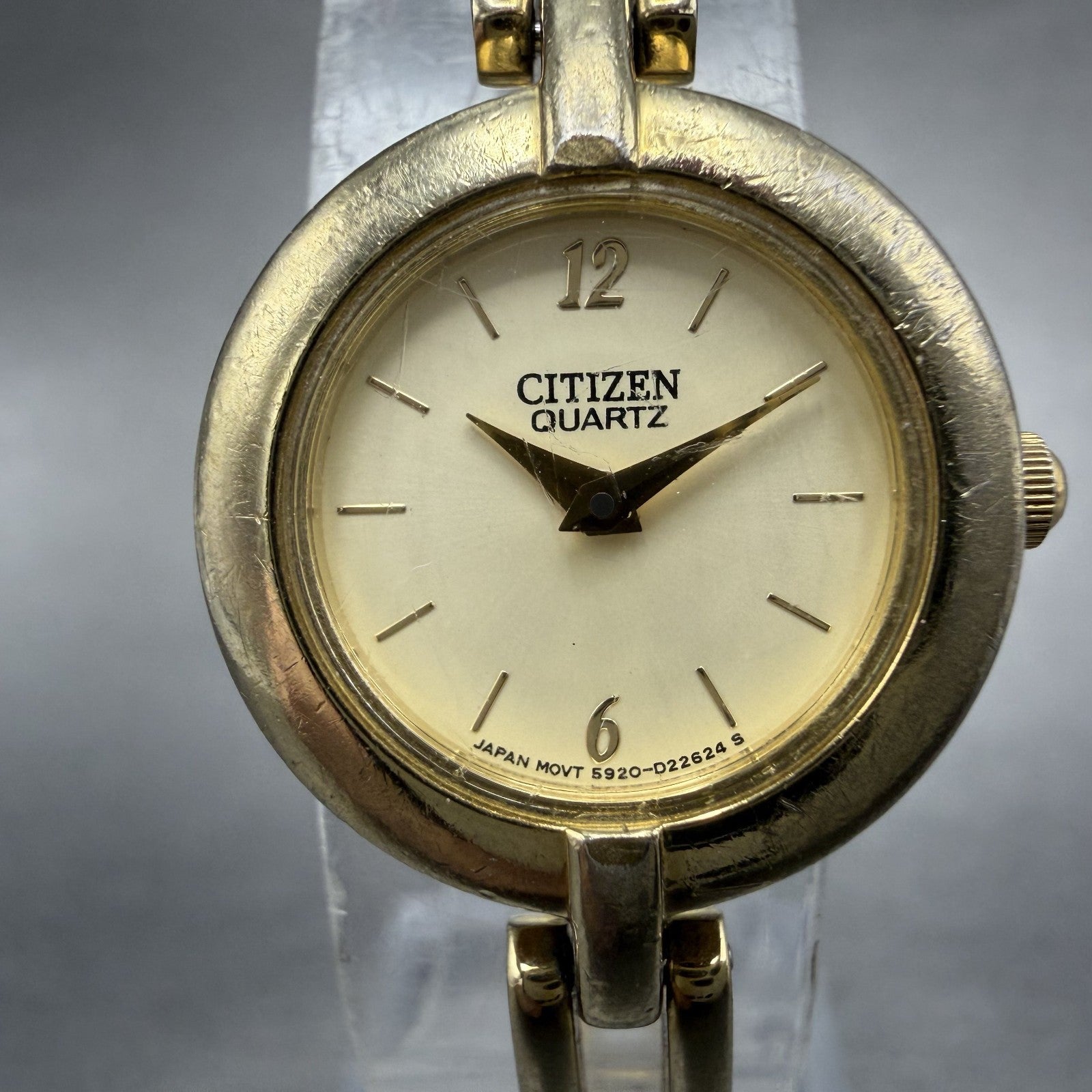 Citizen Watch Women 20mm Champagne Dial Gold Tone Round 5920-S99183 New BatteryA1