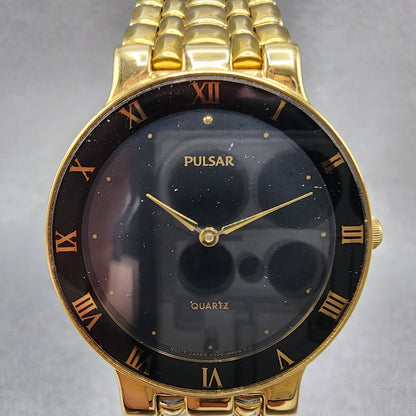 Pulsar Watch Men 32mm Black Dial Gold Tone Round V700-6A30 New Battery
