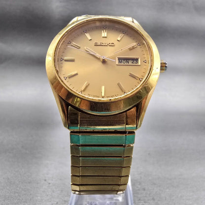 Seiko Watch Men 37mm Gold Dial Gold Tone Daydate Round 7N43-9070 New Battery VTG5