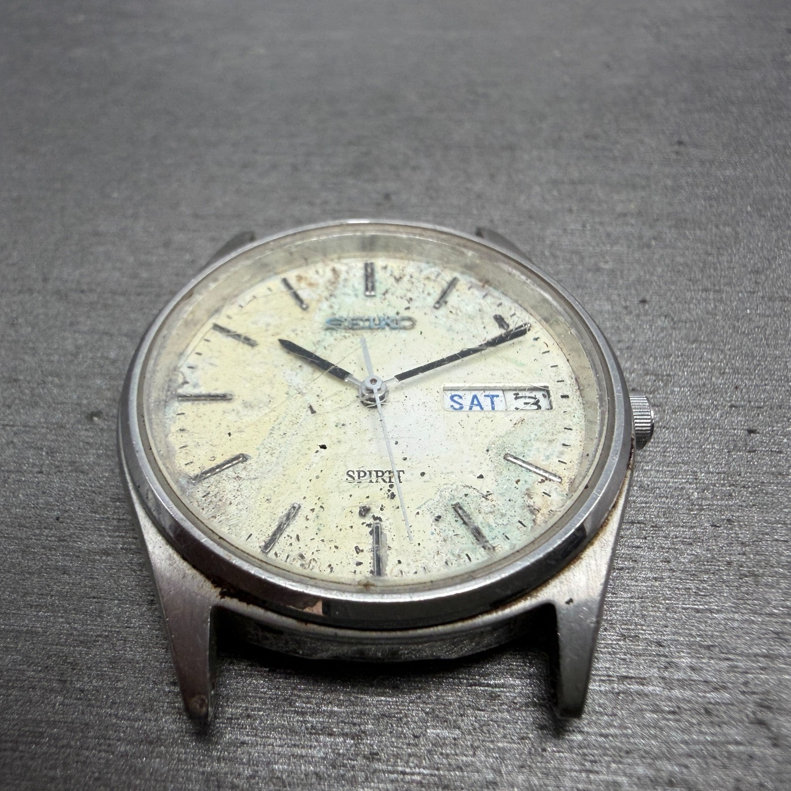 Seiko Spirit Watch Men 35mm White Dial Silver Tone Daydate 7N48-7A00 PARTS VTG3