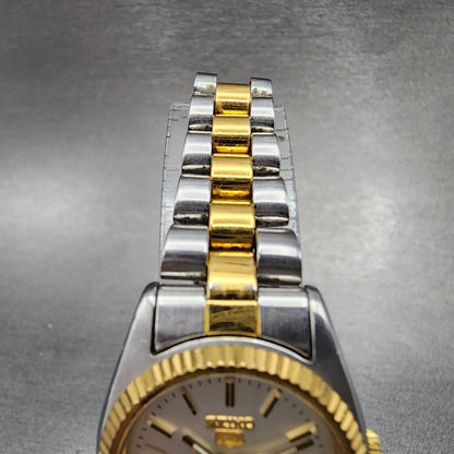 Seiko 5 Watch Women 25mm White Dial Two Tone Daydate Round 42060510 Runs4