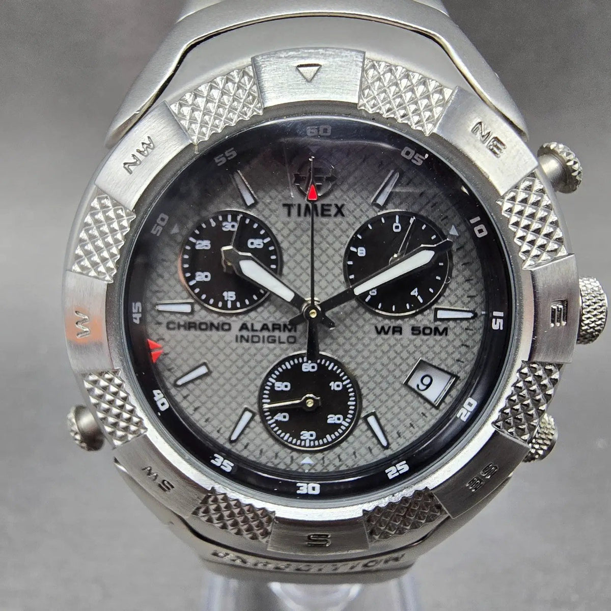 Timex Expedition Chronograph Watch Men 40mm Gray Dial Steel Date Alarm New Batt0