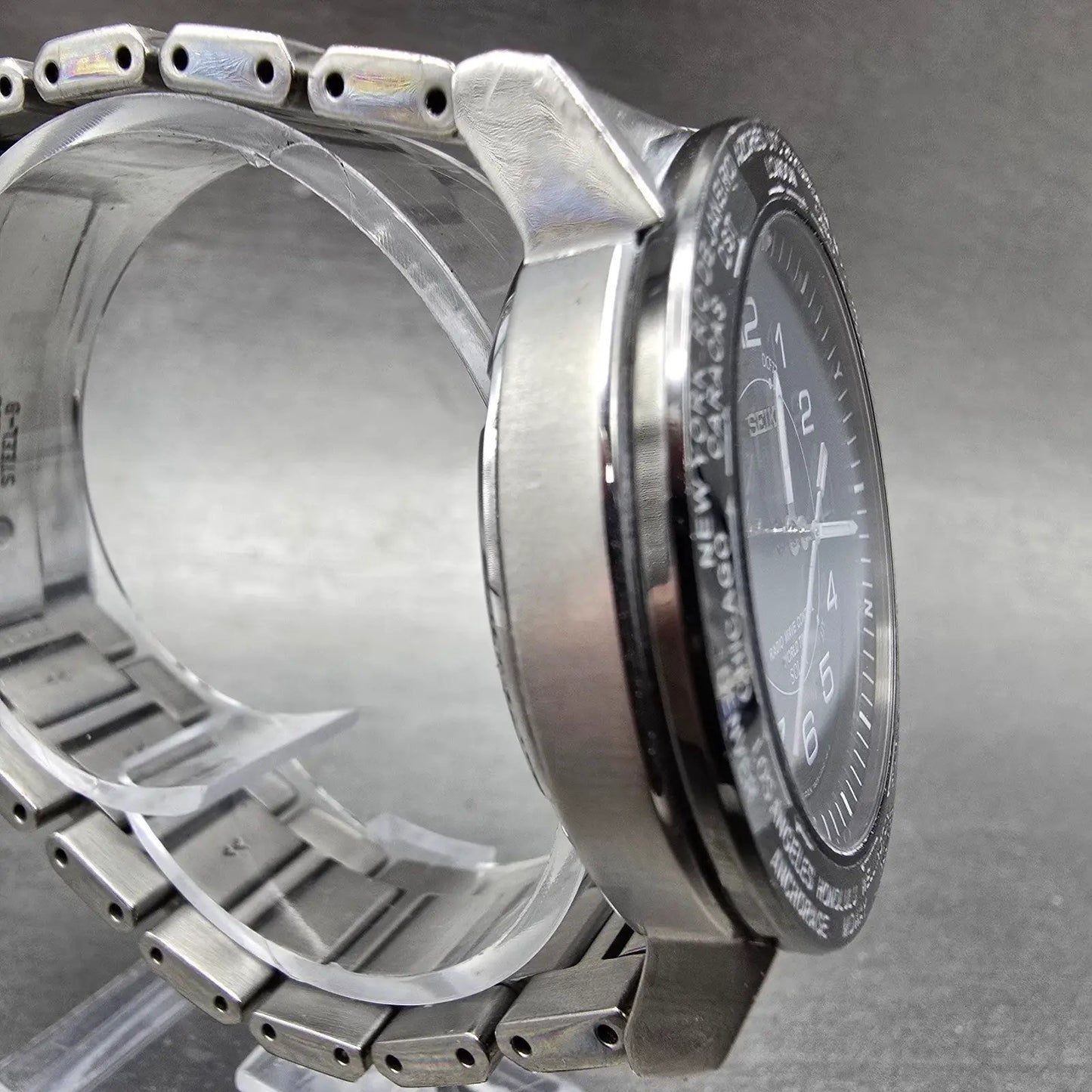 Seiko Solar World Time Watch Men 39mm Black Dial Titanium Date Atomic7B52 PARTS4