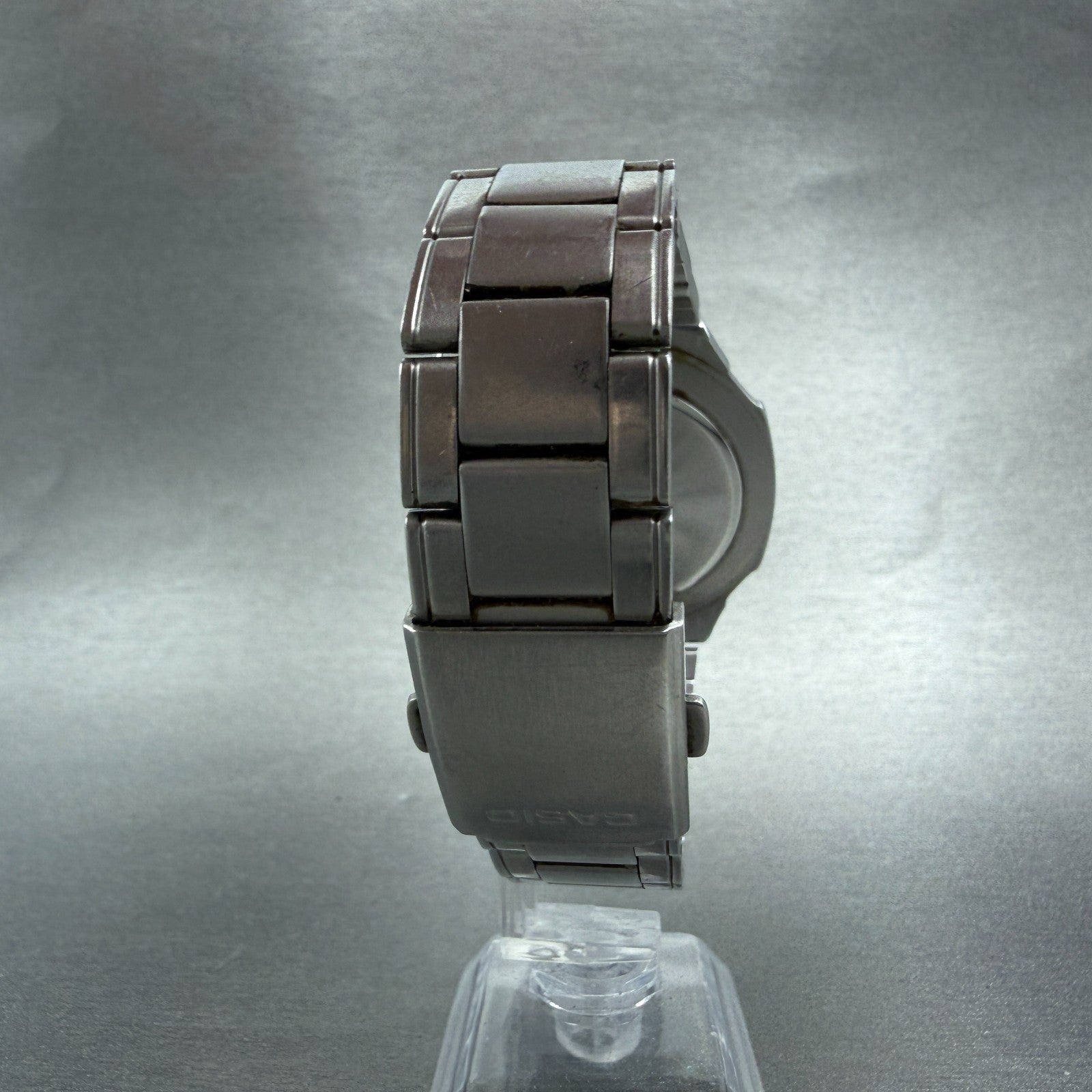 Casio MTP-3050 Watch Men 41mm Blue Dial Silver Tone Date Round New Battery MHY7