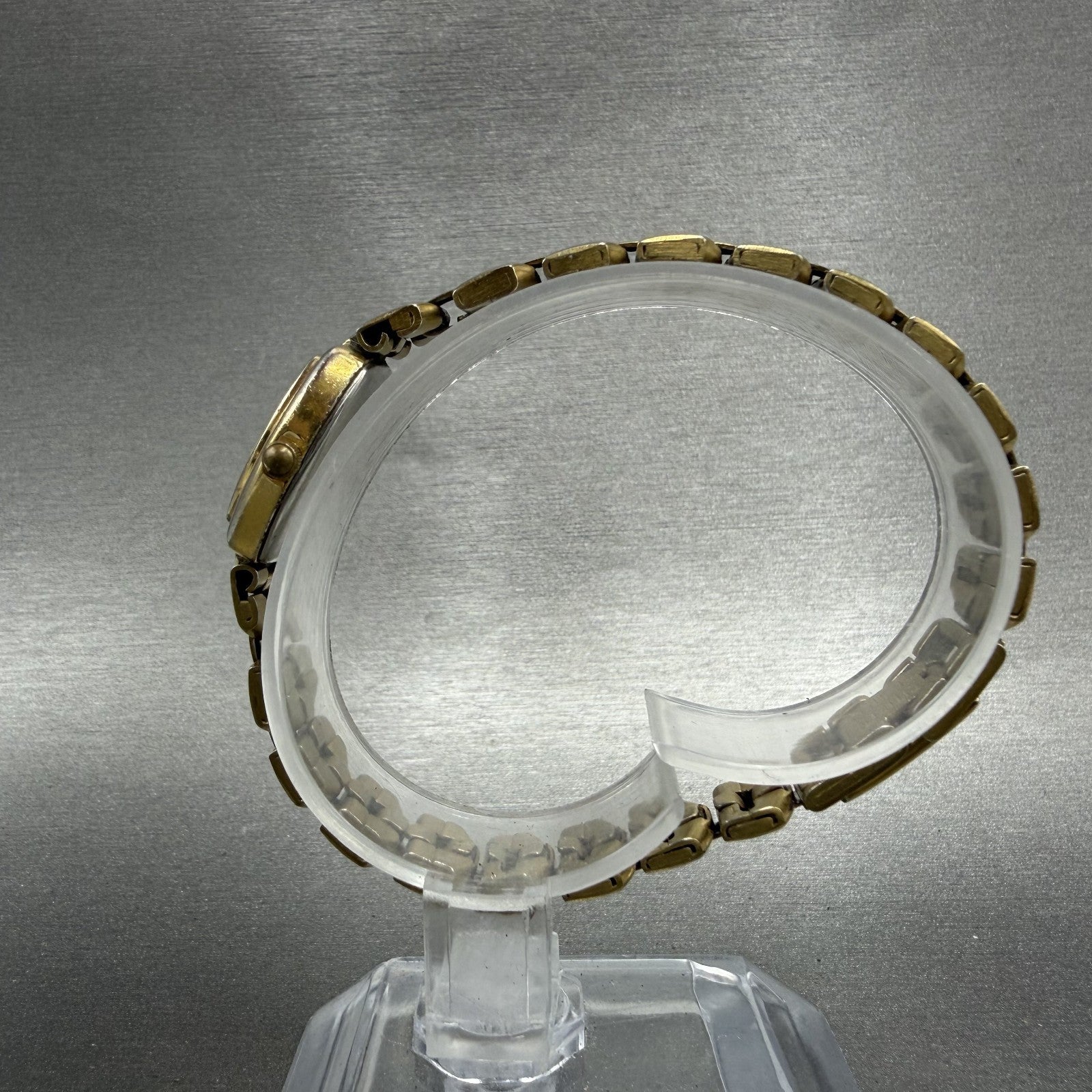 Citizen Watch Women 17mm Champagne Dial Gold Tone Oval 3220S41207 New battery6