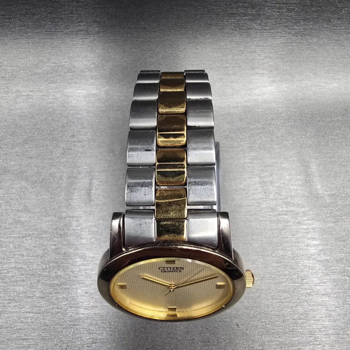 Citizen Mens Watch 35mm Champagne Dial Two Tone Round 1032-S77147 New Battery L4