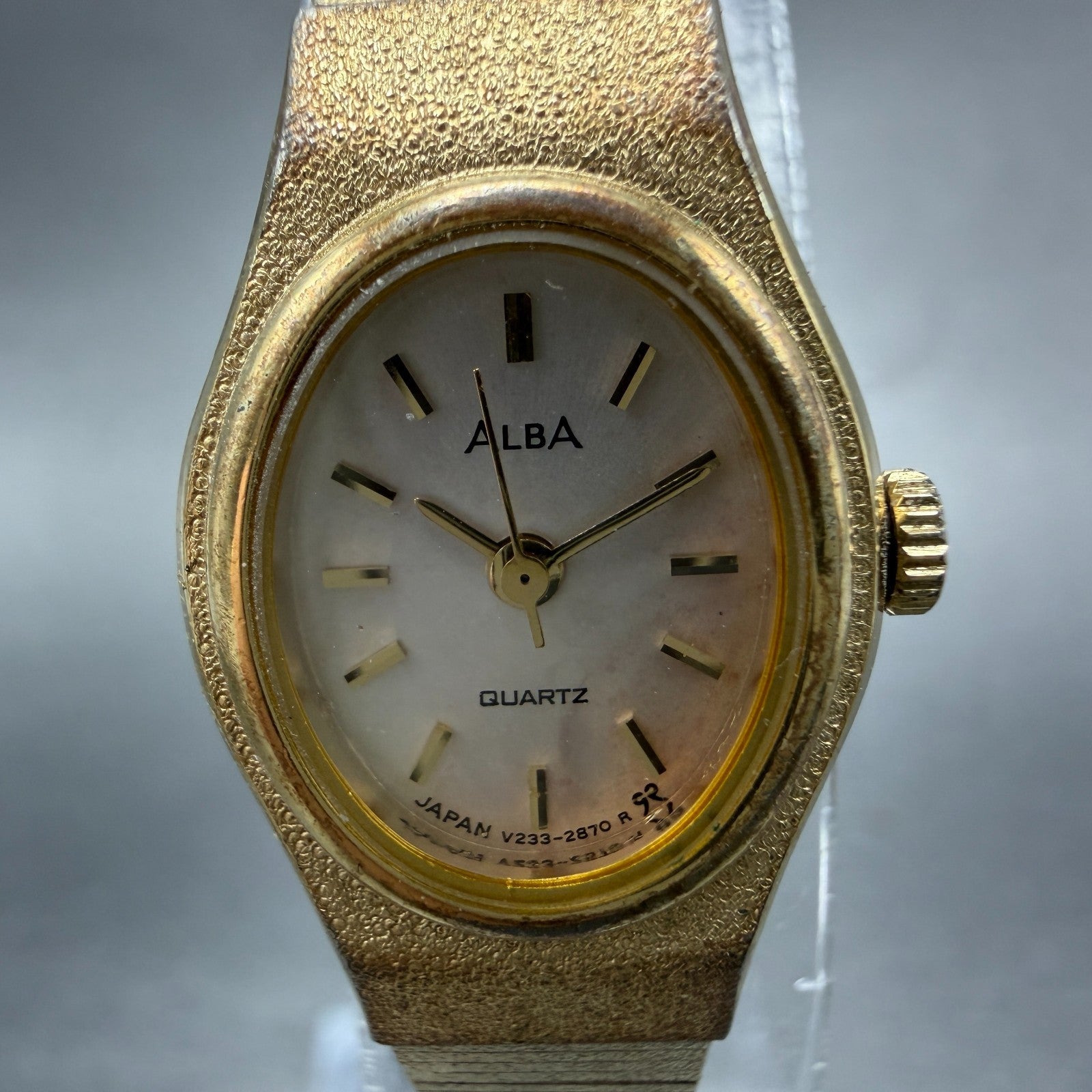 Seiko Alba Watch Women 16mm Silver Dial Gold Tone Oval V233-6150 New Battery1