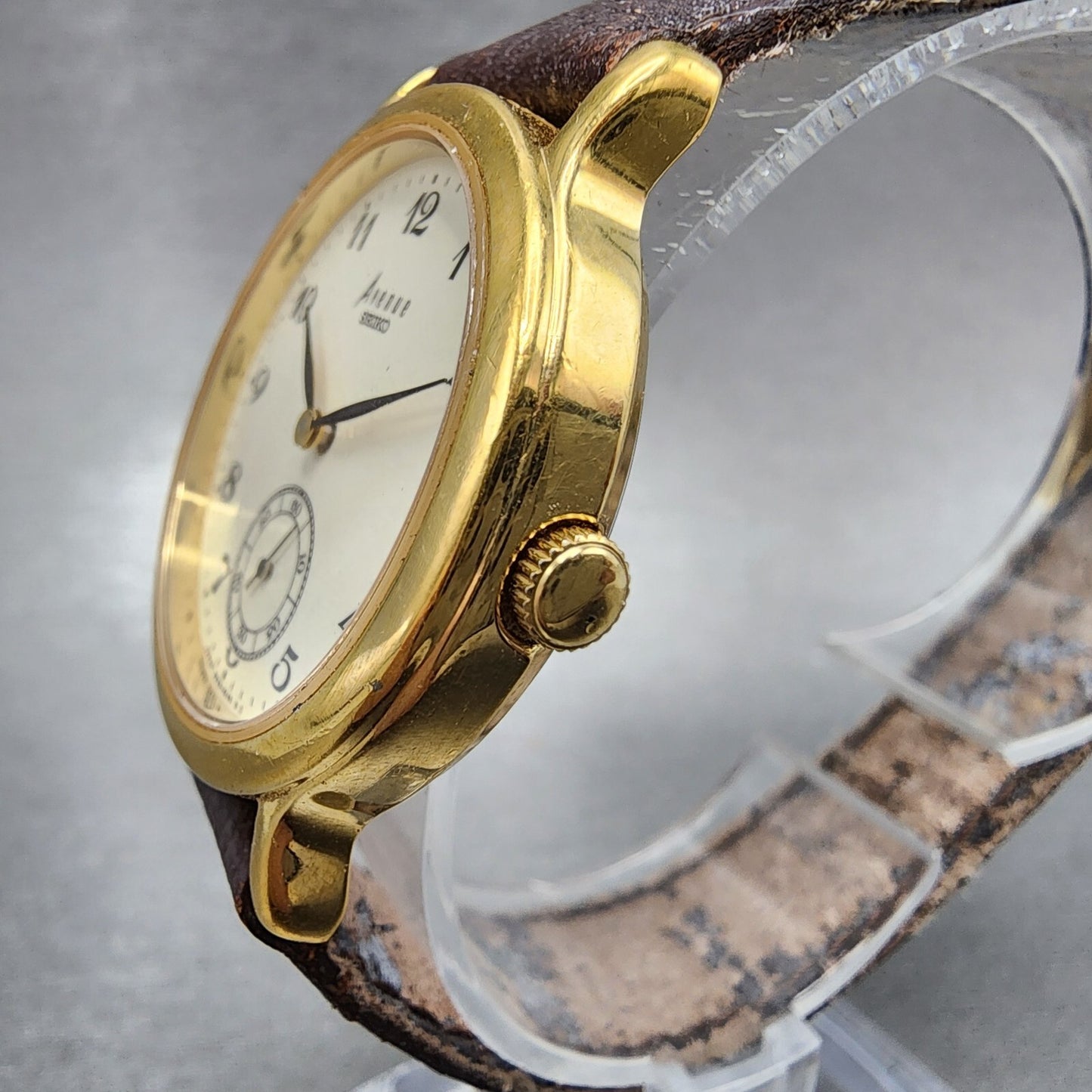 Seiko Avenue Watch Men 32mm White Dial gold Tone 2k236130 New Battery READ!!!!!2