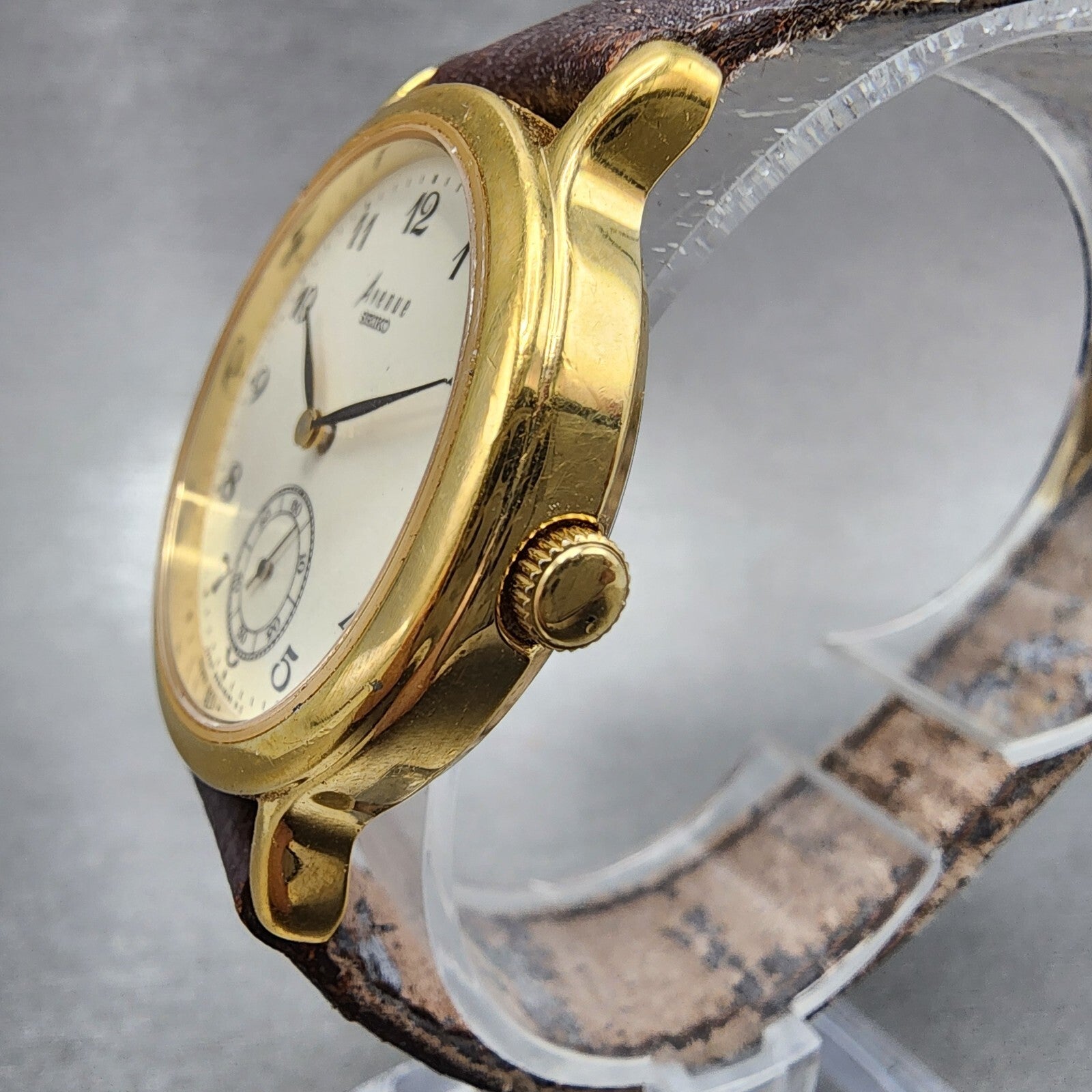 Seiko Avenue Watch Men 32mm White Dial gold Tone 2k236130 New Battery READ!!!!!2