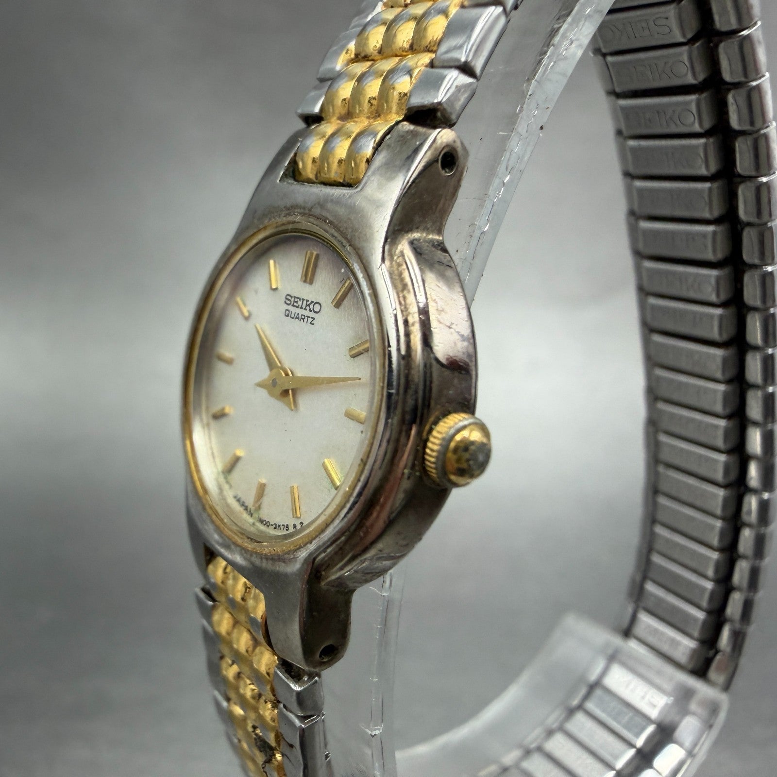 Seiko Watch Women 20mm White Dial Two Tone Round 1N00-1A49 New Battery Vintage2