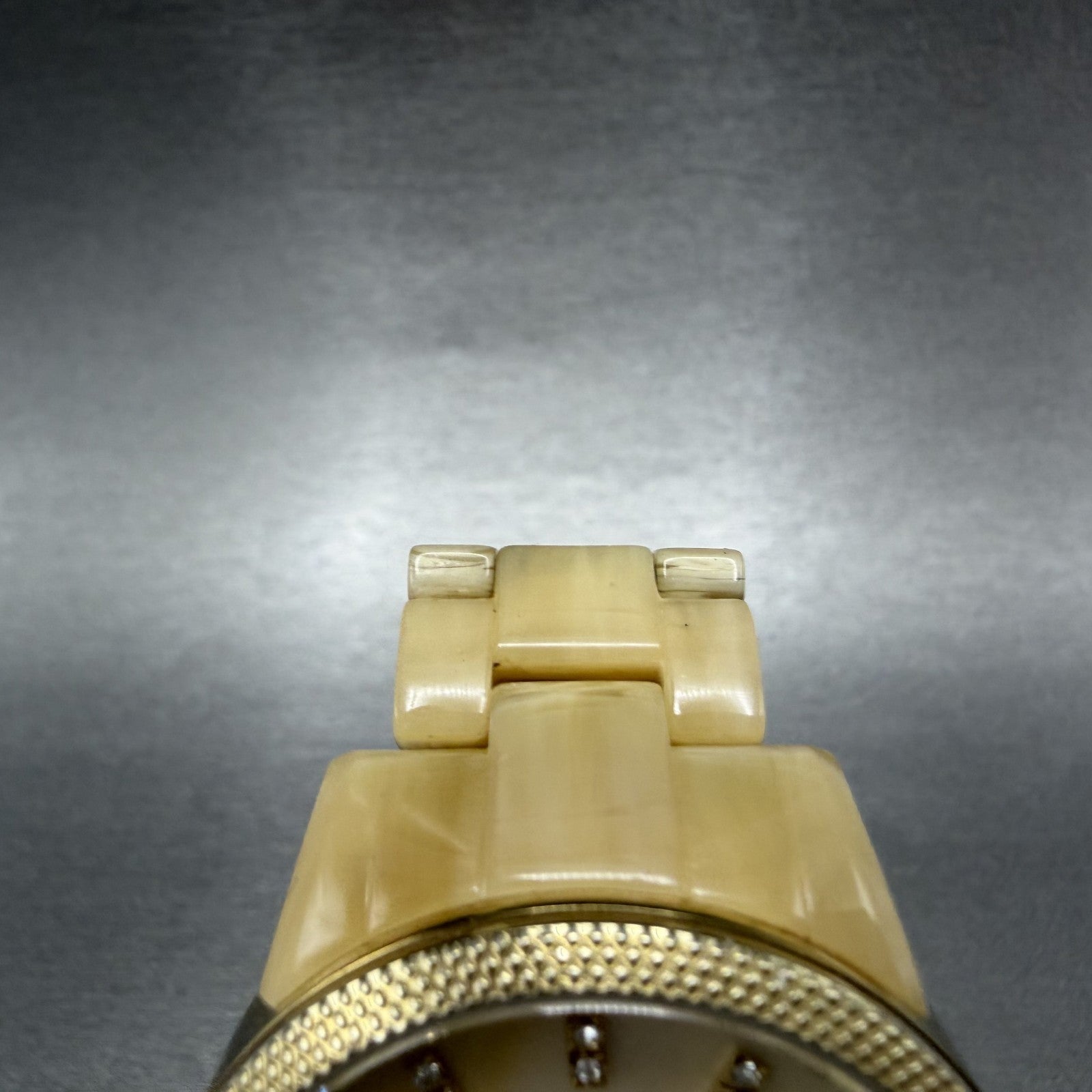 Michael Kors Jet Set Watch Women 37mm MOP Dial Gold Tone Daydate MK-5039 New Bat4