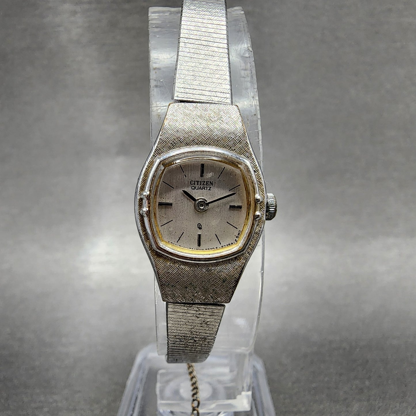 Citizen CQ Watch Women 16mm Silver Dial Silver Tone Square 3220891481  New Batt0