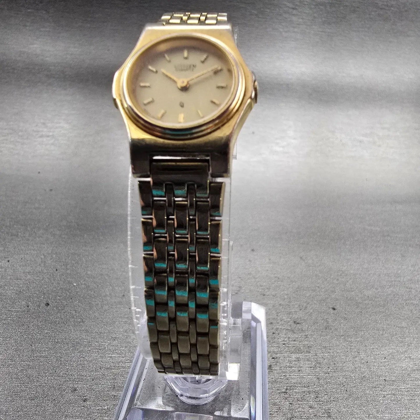 Citizen CQ Watch Women 20mm Champagne Dial Gold Tone Round 3220-916719 New Batt5