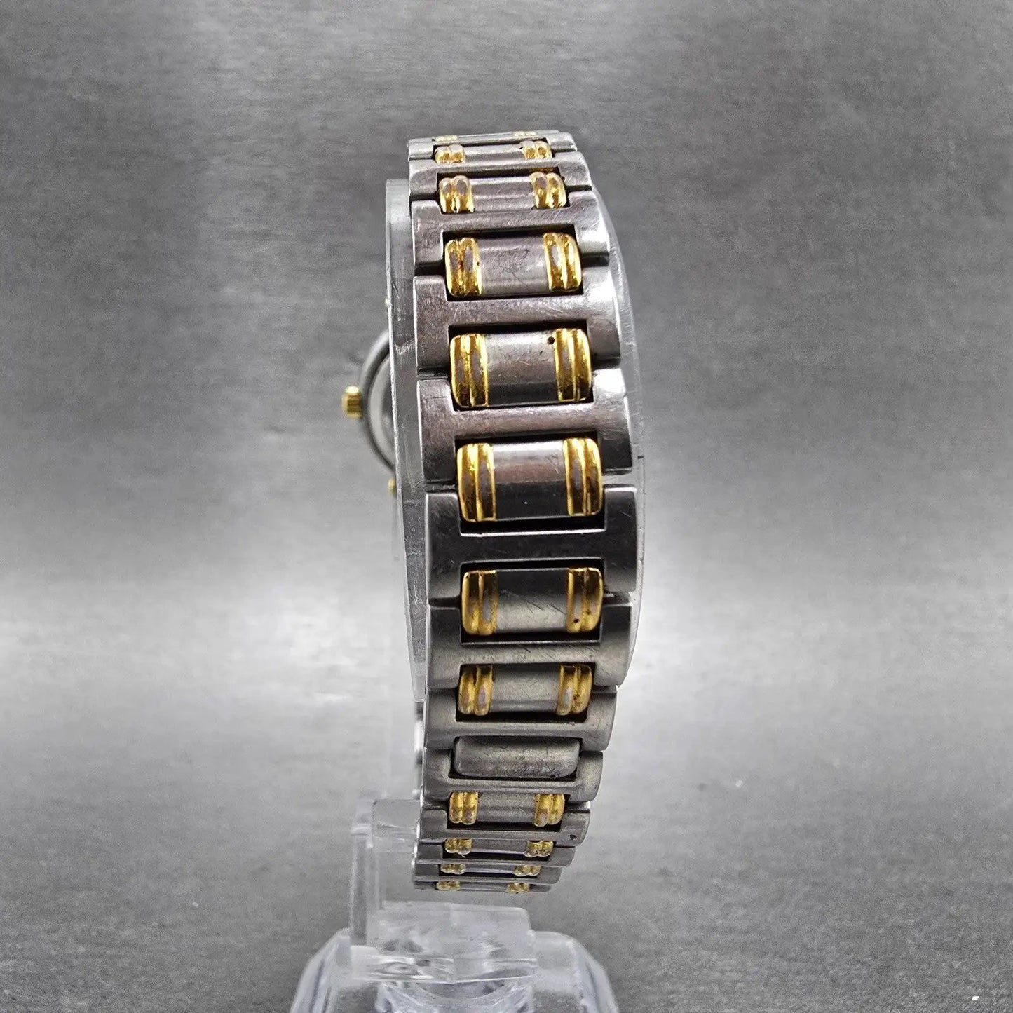 Gucci 9000L Watch Women 25mm Cream Dial Two Tone Date Round New Battery9