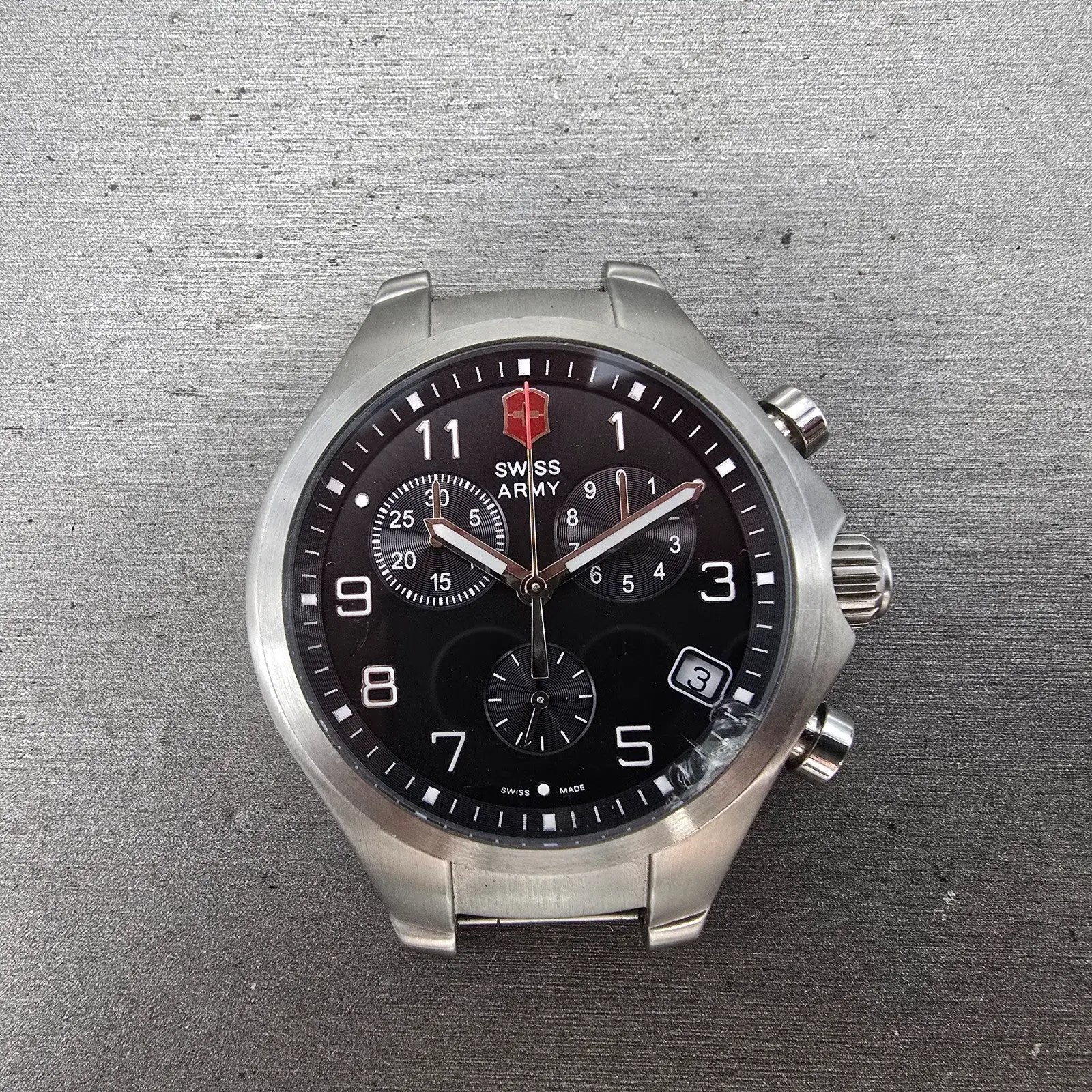 Swiss Army Base Camp Chronograph Watch Men 40mm Black Dial Steel 24722 New Batt0