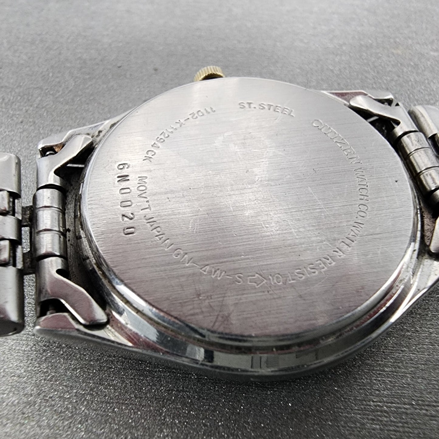 VTG Citizen CQ Watch Men 35mm Gray Dial Two Tone Daydate Round New Battery9
