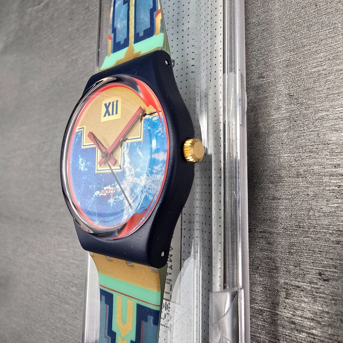 Swatch Blue Flamingo Watch Men 34mm Blue Dial Black Case GN114 New Battery NOS4