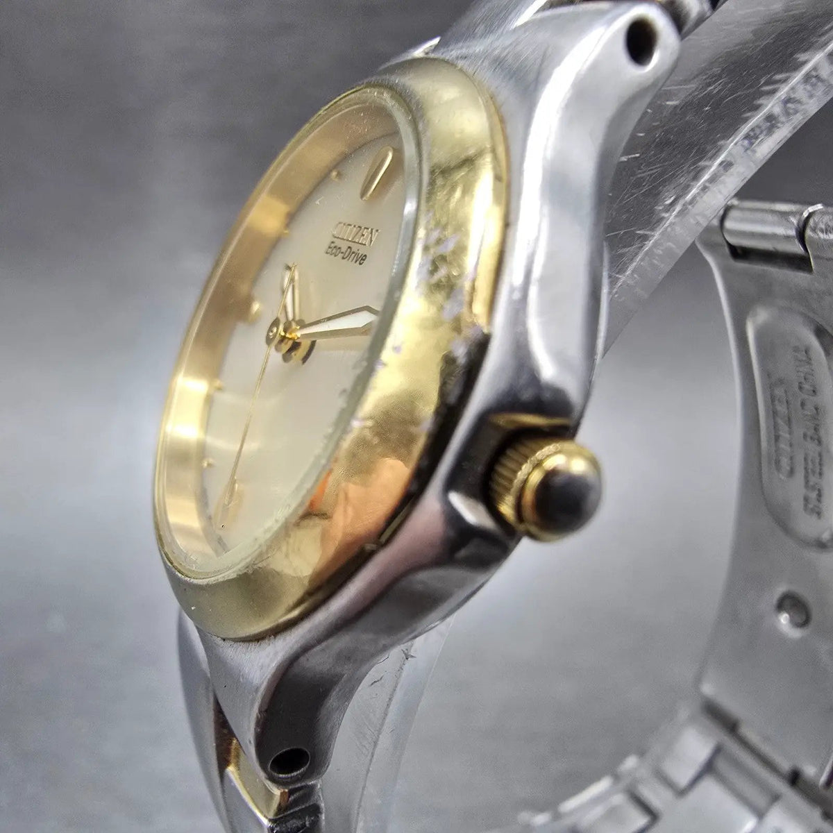 Citizen Eco-Drive Watch Women 25mm Cream Dial Two Tone Date Round Works JP2