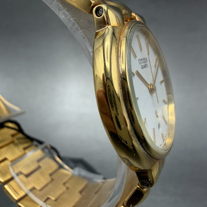 Citizen Watch Unisex 30mm White Dial Gold Tone Date Round 2818 New Battery NOS3